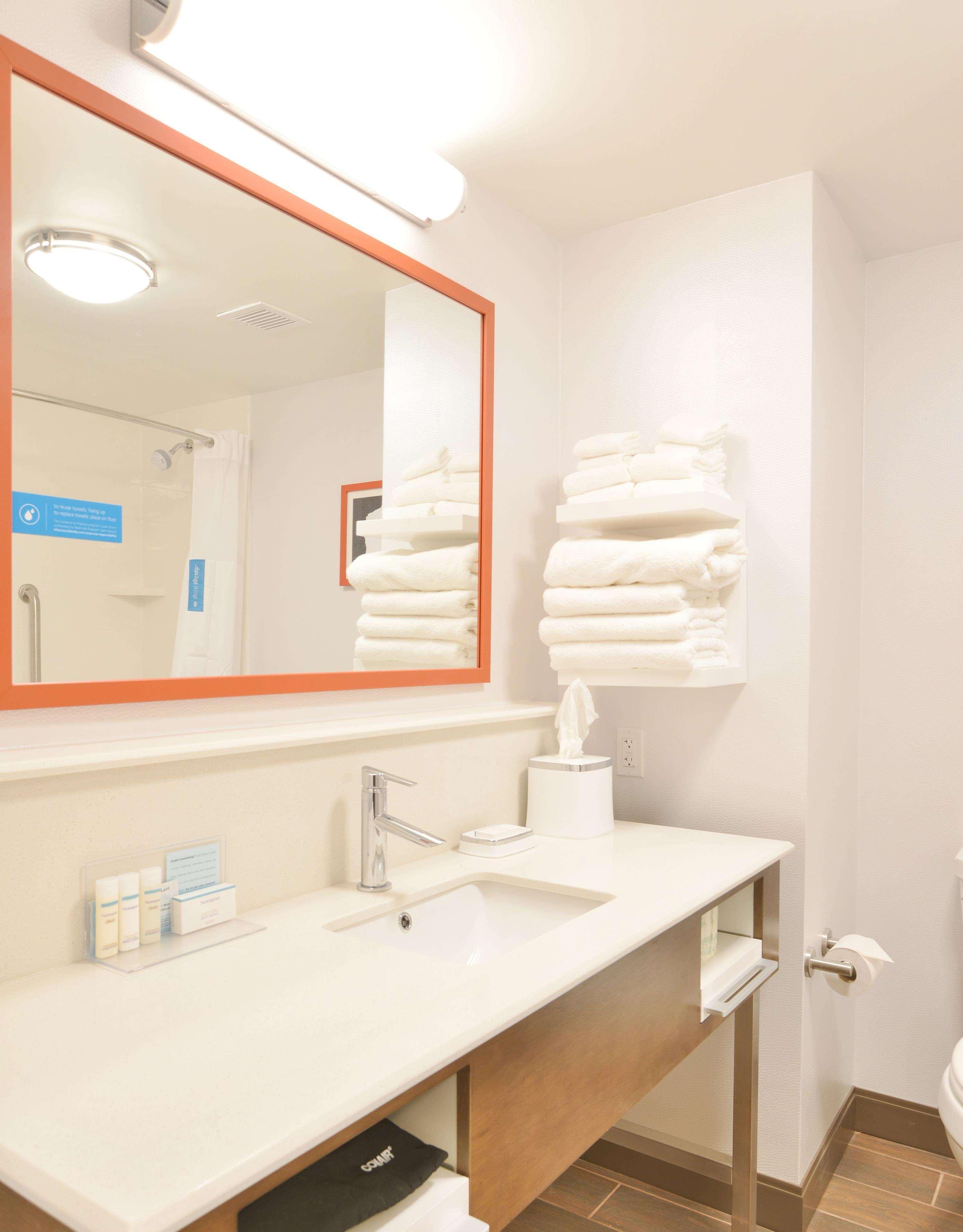 Hampton Inn & Suites Menomonie-Uw Stout Zewnętrze zdjęcie