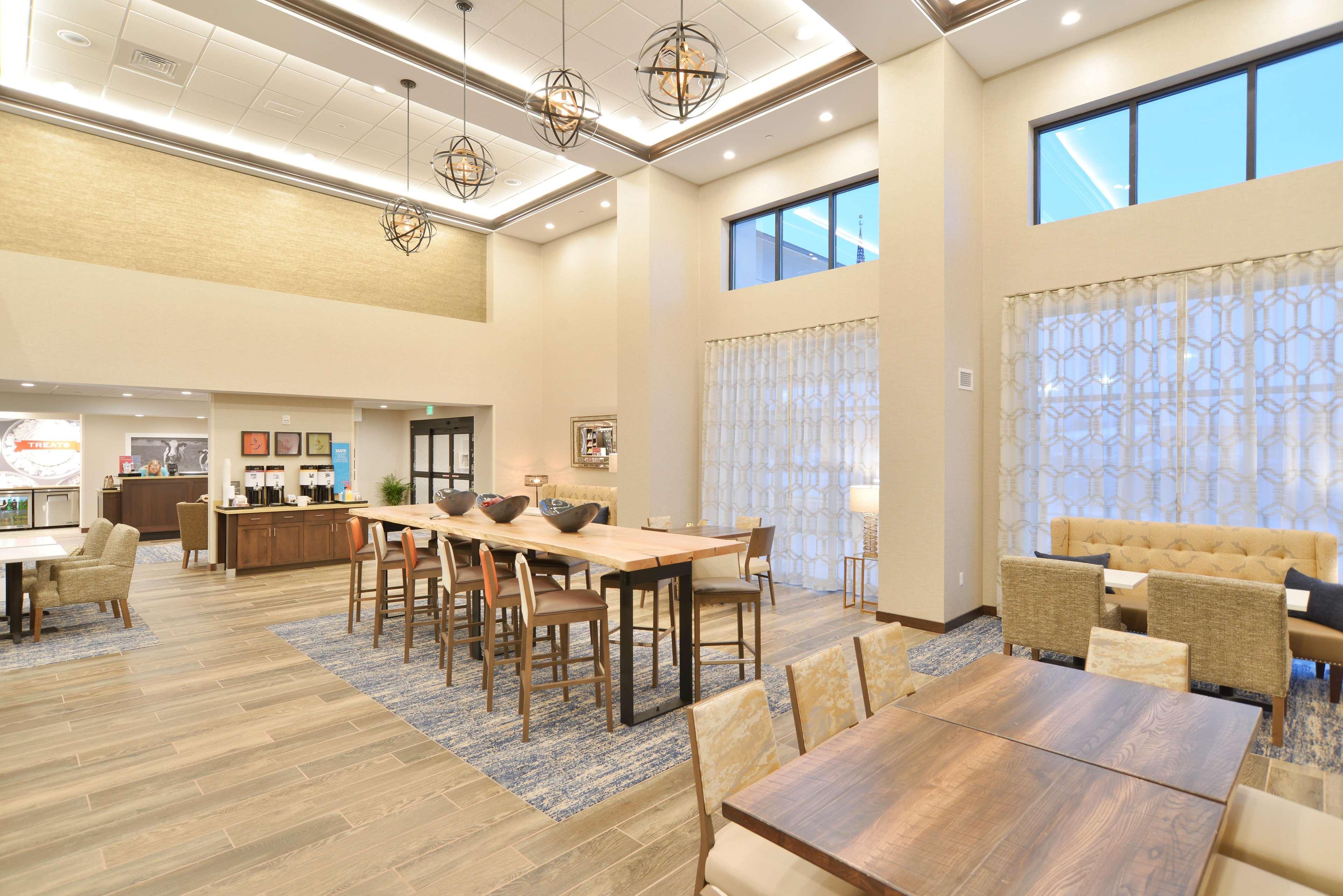 Hampton Inn & Suites Menomonie-Uw Stout Zewnętrze zdjęcie