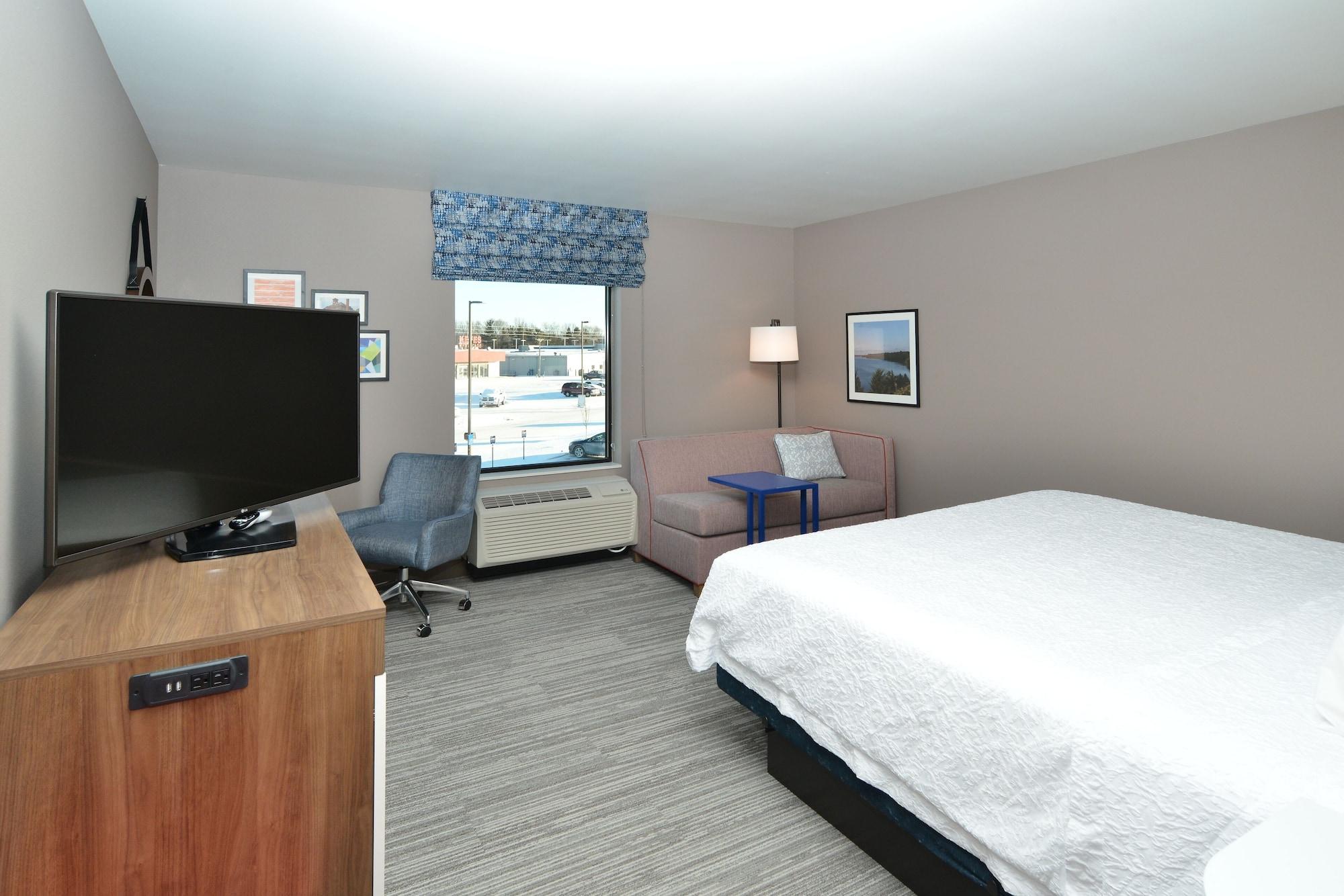 Hampton Inn & Suites Menomonie-Uw Stout Zewnętrze zdjęcie
