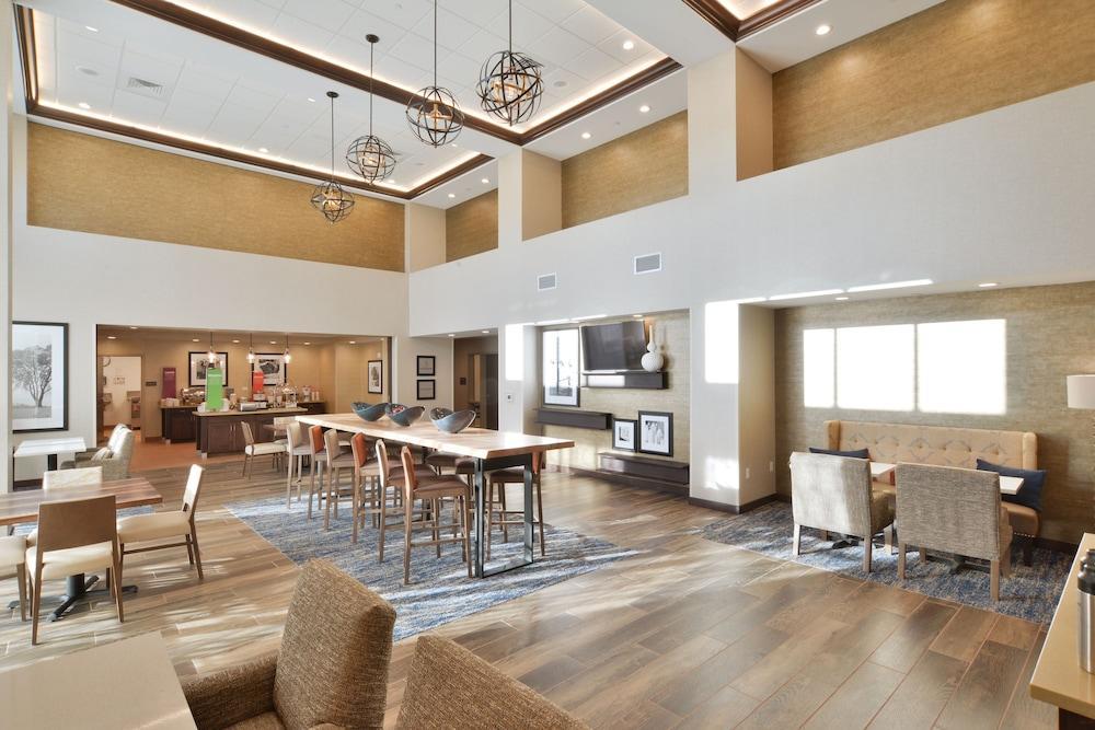 Hampton Inn & Suites Menomonie-Uw Stout Zewnętrze zdjęcie
