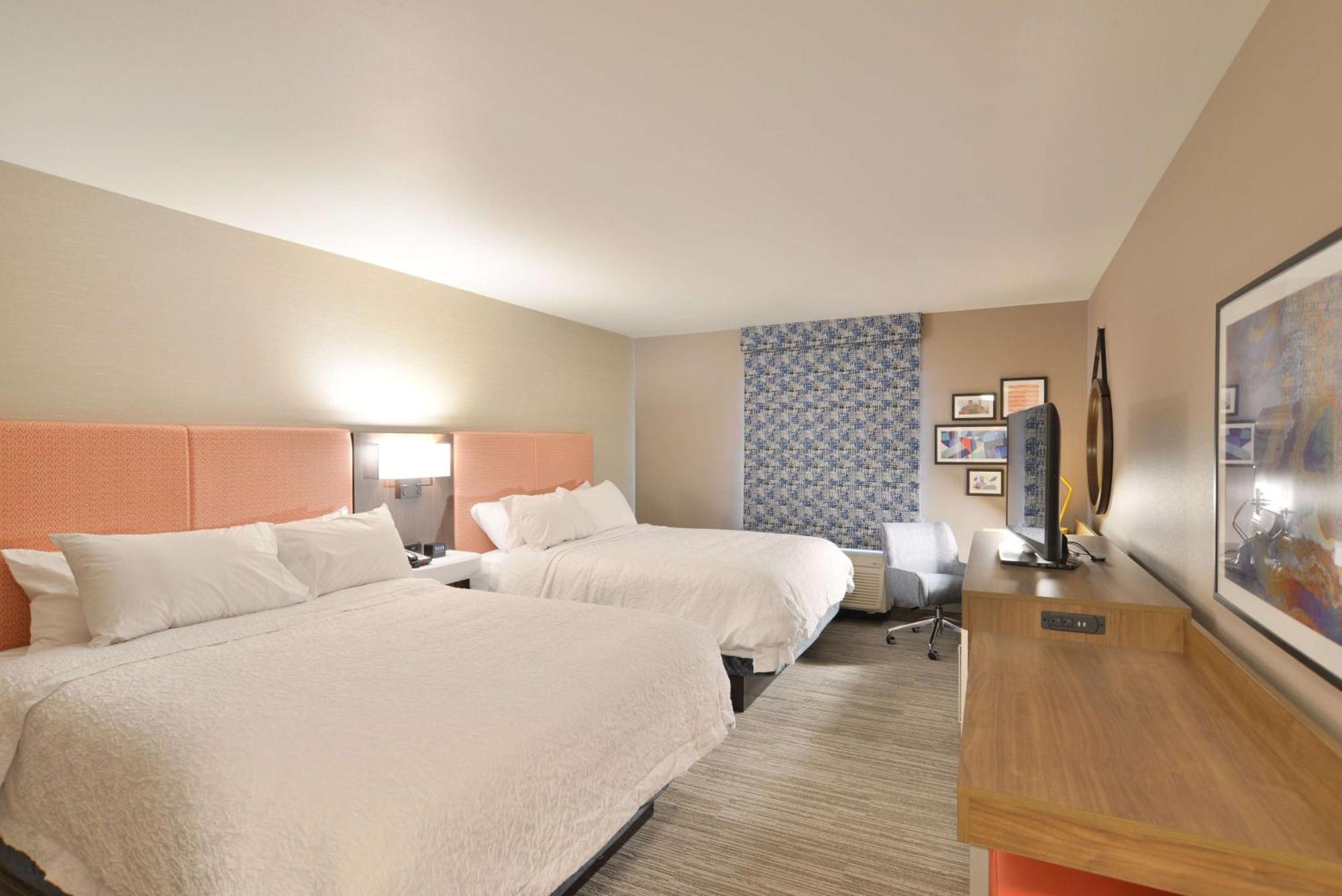 Hampton Inn & Suites Menomonie-Uw Stout Zewnętrze zdjęcie