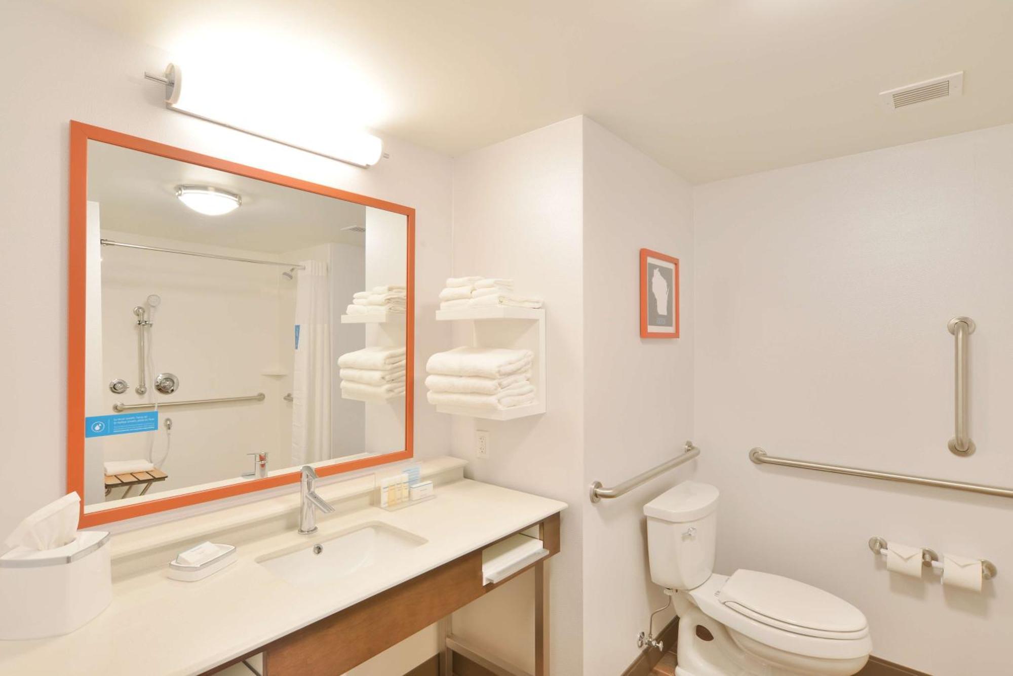 Hampton Inn & Suites Menomonie-Uw Stout Zewnętrze zdjęcie
