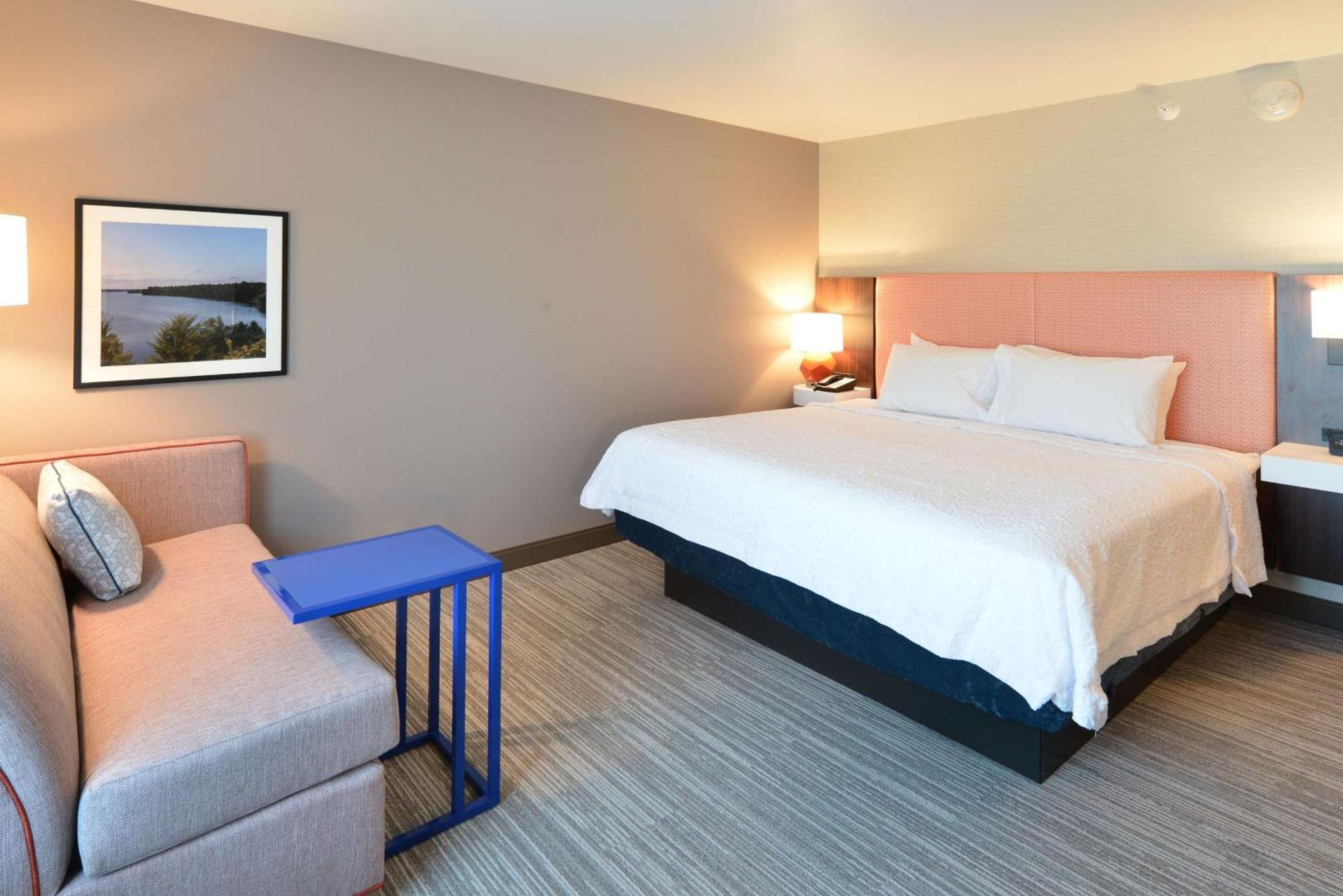 Hampton Inn & Suites Menomonie-Uw Stout Zewnętrze zdjęcie
